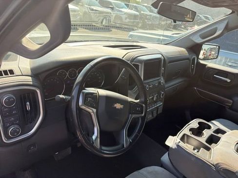 Used 2021 Chevrolet Silverado 1500 LT w/ Convenience Package II AWD/4WD image 17