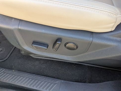 Used 2024 Ford Expedition XLT AWD/4WD image 27