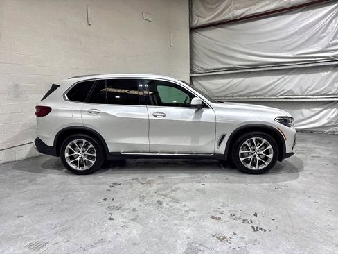 Used 2019 BMW X5 xDrive40i w/ Executive Package AWD/4WD image 8