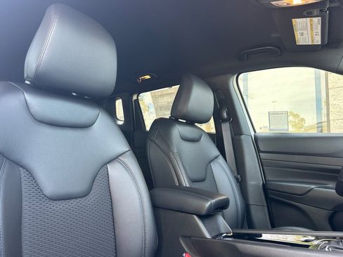 New 2026 Jeep Compass Latitude AWD/4WD image 16