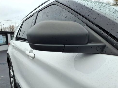 Used 2020 Ford Explorer XLT w/ Equipment Group 202A image 10