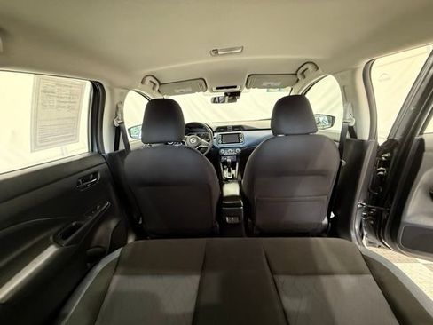 Used 2025 Nissan Versa SV FWD image 27
