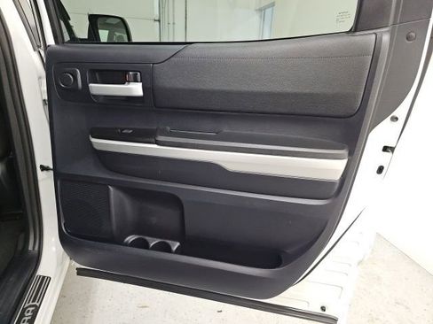 Used 2015 Toyota Tundra SR5 image 36