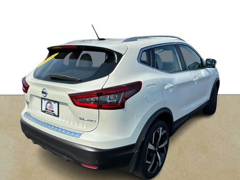 Used 2022 Nissan Rogue Sport SL AWD/4WD image 4