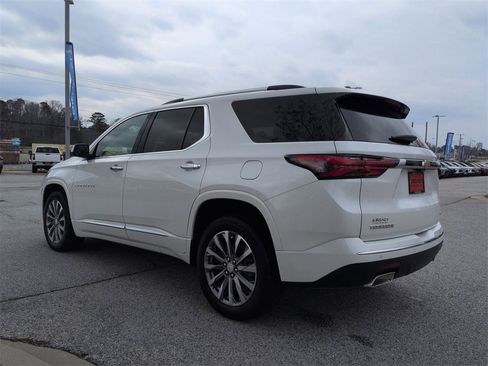 Used 2023 Chevrolet Traverse Premier image 6