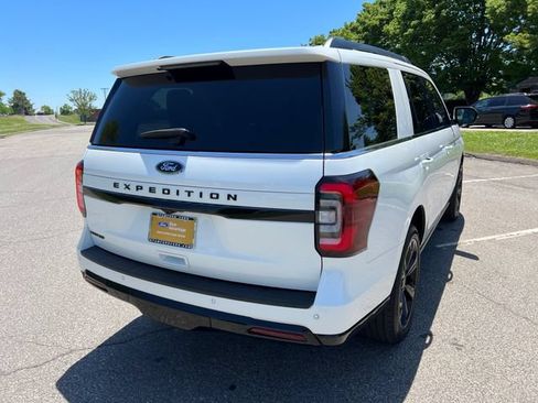 Certified 2023 Ford Expedition Limited AWD/4WD image 10