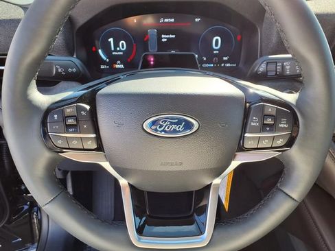 New 2026 Ford Explorer Platinum image 15