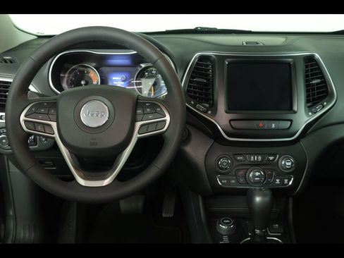 Used 2022 Jeep Cherokee Latitude Lux w/ Sun & Sound Group AWD/4WD image 14