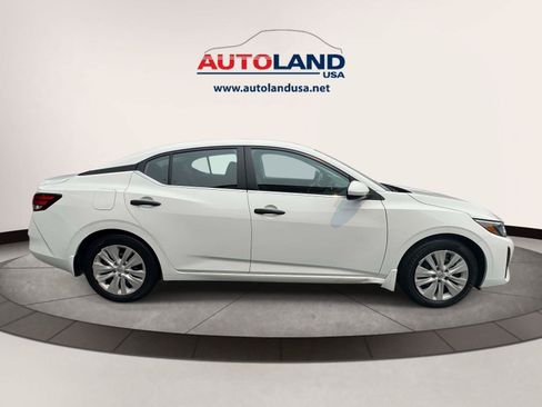 Used 2024 Nissan Sentra S FWD image 3