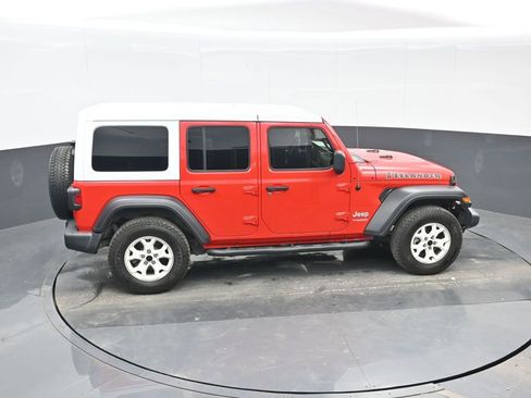 Used 2021 Jeep Wrangler Unlimited Sport AWD/4WD image 31
