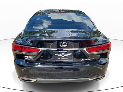 Used 2023 Lexus LS 500 w/ Interior Upgrade Package RWD image 3