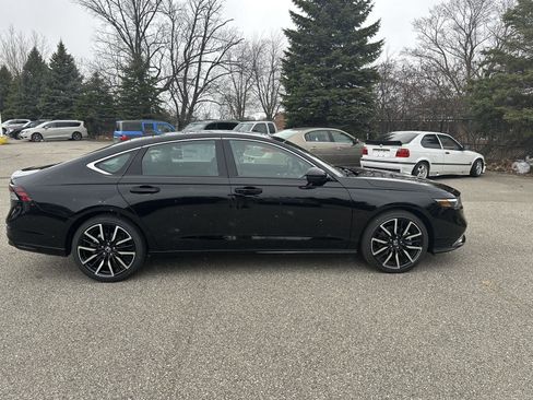 New 2026 Honda Accord Touring image 9