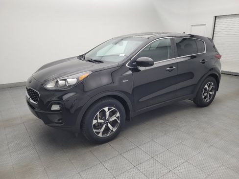 Used 2022 Kia Sportage LX AWD/4WD image 2