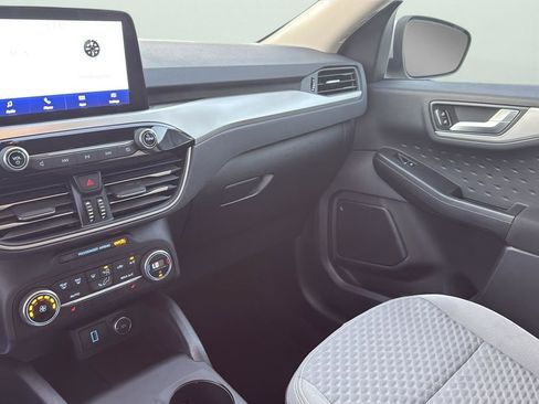 Used 2020 Ford Escape SE image 20