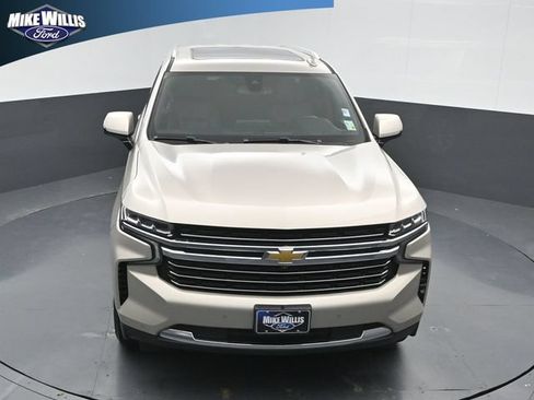 Used 2022 Chevrolet Tahoe LT w/ LT Signature Plus Package RWD image 10