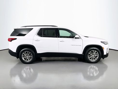 Used 2023 Chevrolet Traverse LT image 4