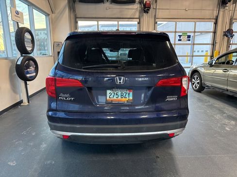 Used 2018 Honda Pilot Touring image 5