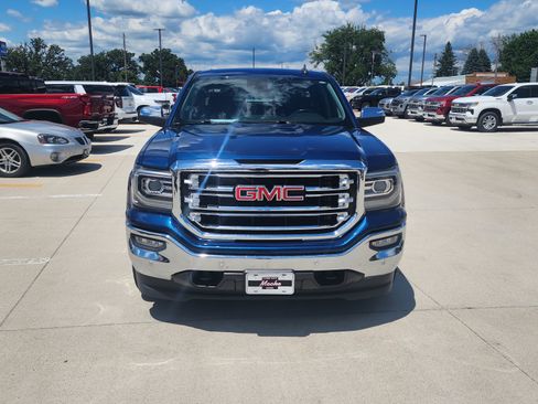 Used 2018 GMC Sierra 1500 SLT AWD/4WD image 2