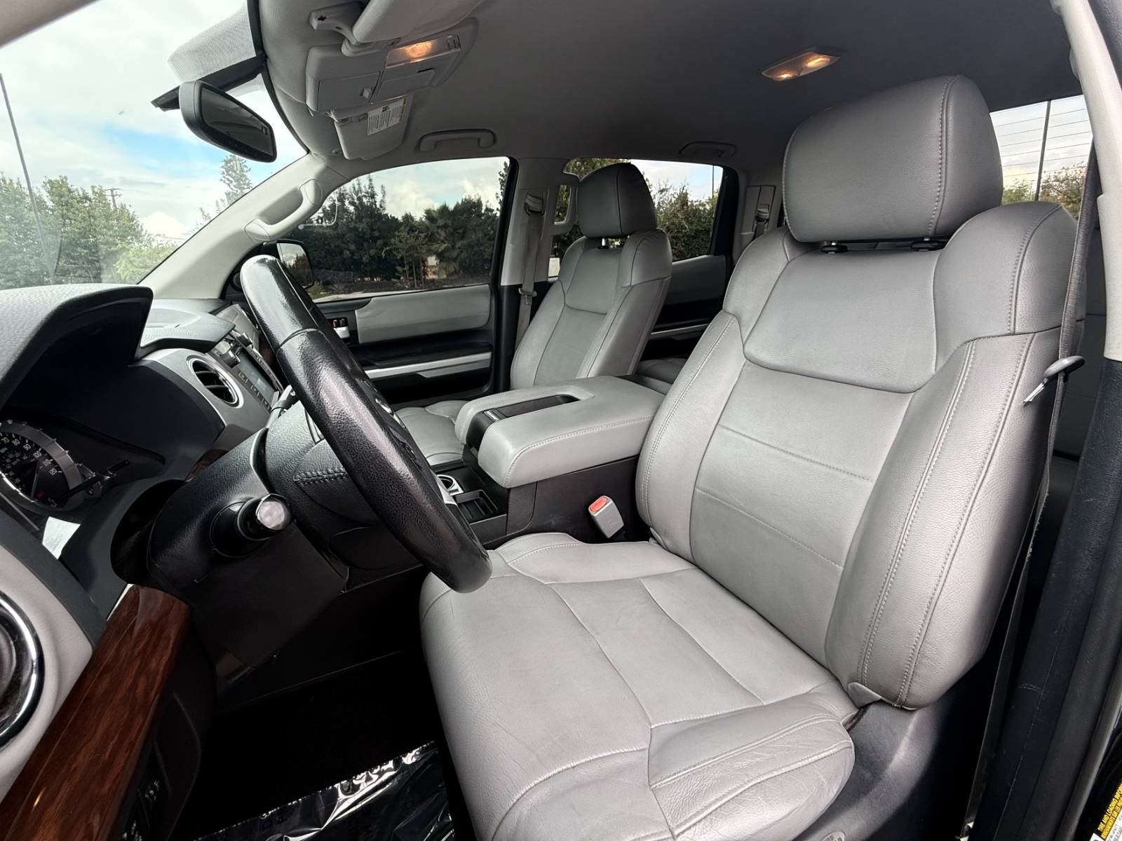 Used 2014 Toyota Tundra Limited w/ Limited Premium Package AWD/4WD image 18