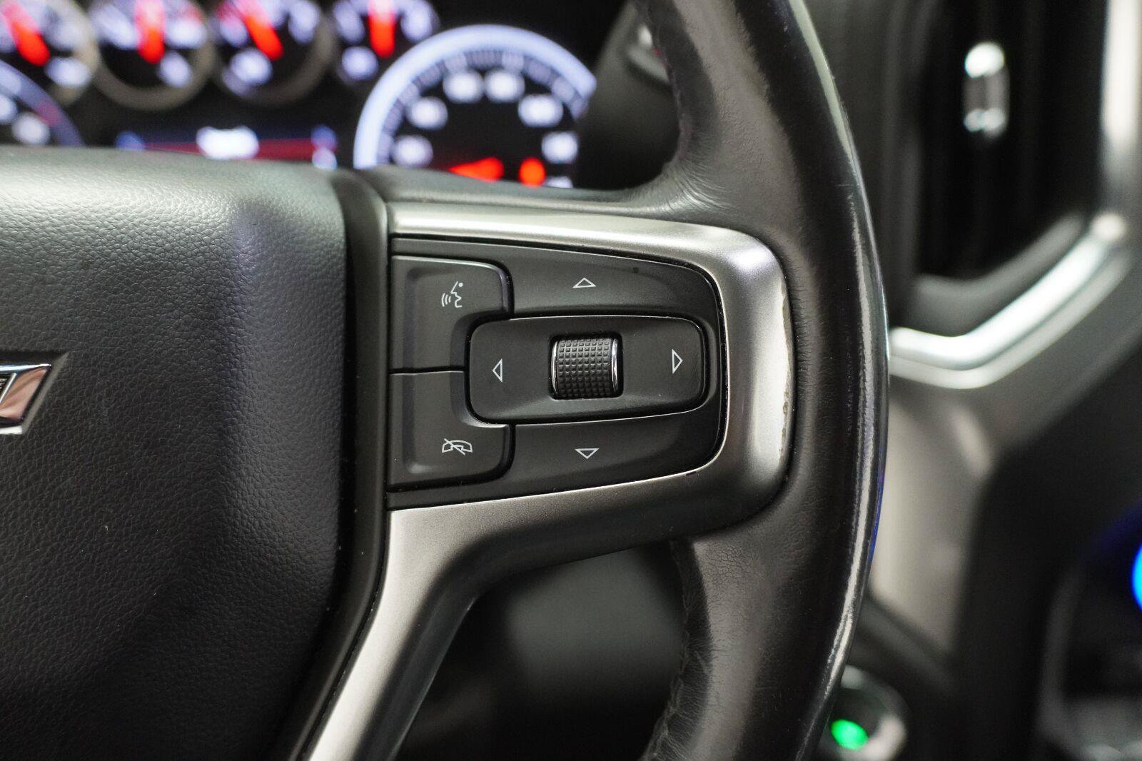 Used 2020 Chevrolet Silverado 1500 RST w/ Texas Edition AWD/4WD image 16