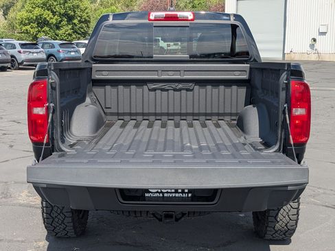 Used 2022 Chevrolet Colorado ZR2 AWD/4WD image 36