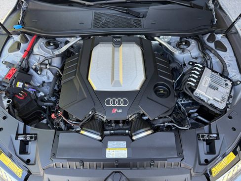 Used 2024 Audi RS 7 Performance image 31