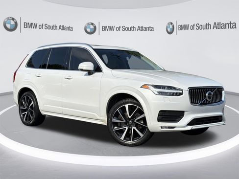 Used 2022 Volvo XC90 T6 Momentum w/ Climate Package AWD/4WD image 2