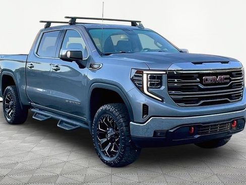 Used 2023 GMC Sierra 1500 SLT w/ SLT Premium Package AWD/4WD image 1