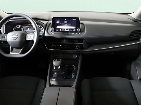 Used 2025 Nissan Rogue S FWD image 17