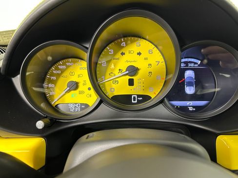Certified 2021 Porsche 718 Boxster Spyder RWD image 23