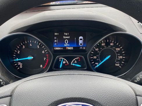 Used 2017 Ford Escape SE image 23