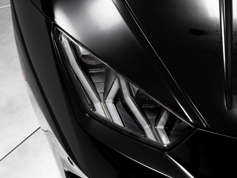 Used 2017 Lamborghini Huracan LP 580-2 image 32