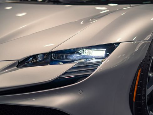 Used 2021 Ferrari SF90 Stradale image 29