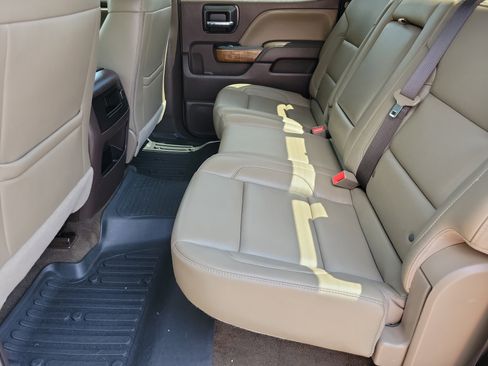 Used 2017 GMC Sierra 1500 SLT w/ SLT Premium Package image 8