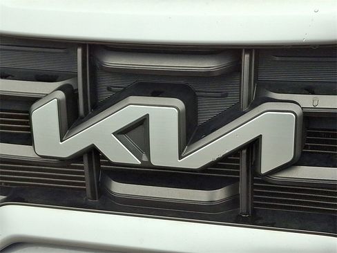 Certified 2023 Kia Telluride S image 29