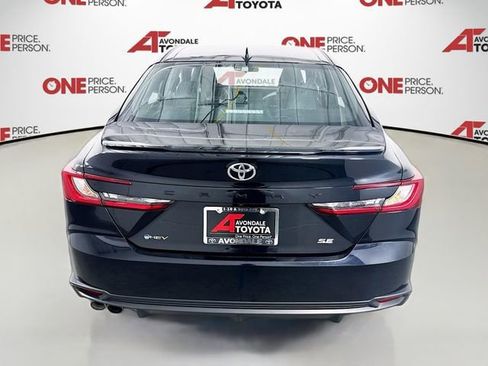 Certified 2025 Toyota Camry SE image 6