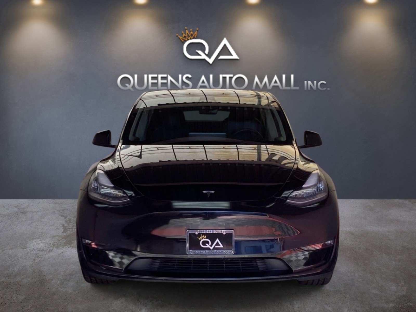 Used 2023 Tesla Model Y Long Range AWD/4WD image 2