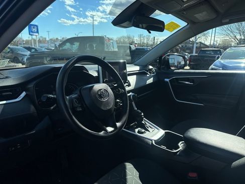 Used 2023 Toyota RAV4 AWD Hybrid image 13