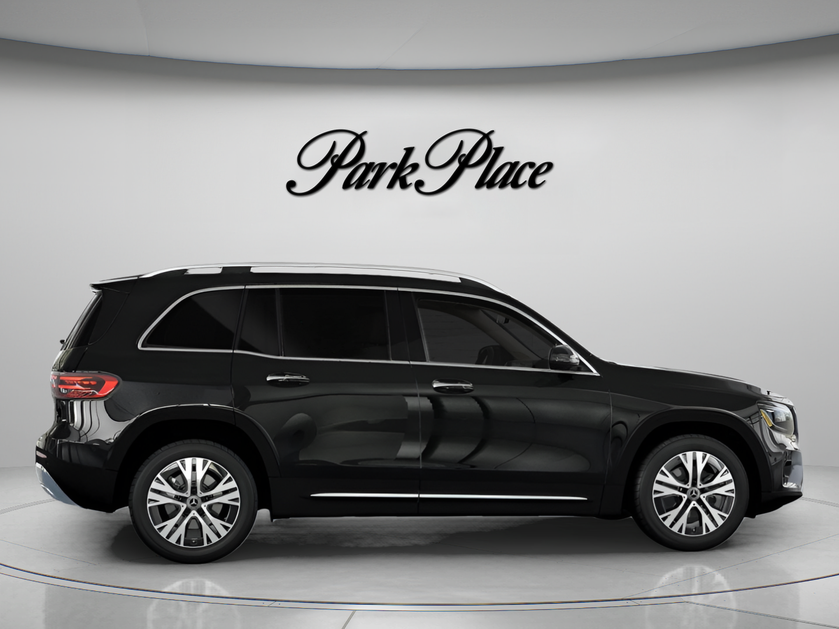 Used 2026 Mercedes-Benz GLB 250 image 25