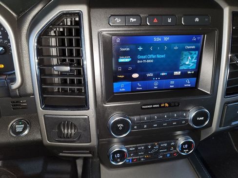 Used 2021 Ford Expedition Max XLT image 37