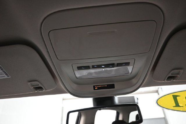Used 2021 Chevrolet Colorado LT w/ Safety Package AWD/4WD image 12