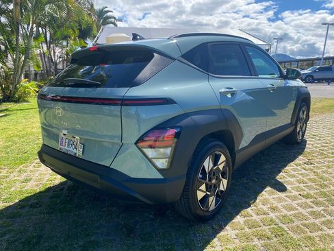 Used 2025 Hyundai Kona SEL FWD image 7