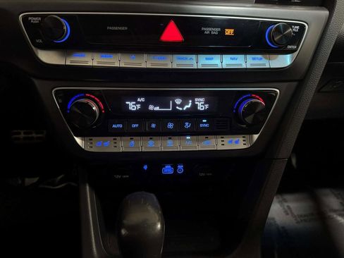 Used 2018 Hyundai Sonata Limited image 8