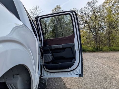 Used 2023 Ford F150 Lariat w/ Equipment Group 502A High image 11