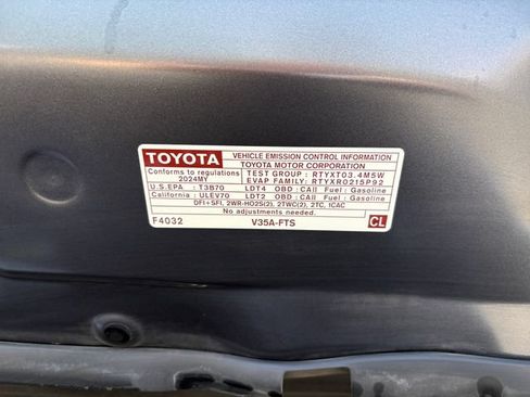 Used 2024 Toyota Tundra Platinum AWD/4WD image 10