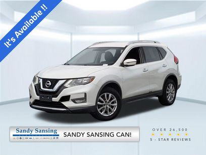 Used 2017 Nissan Rogue SV