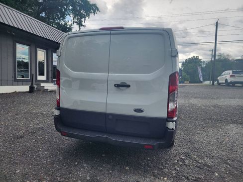 Used 2018 Ford Transit 150 130 Low Roof RWD image 4