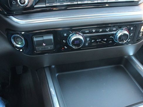 New 2026 GMC Sierra 2500 SLT image 45