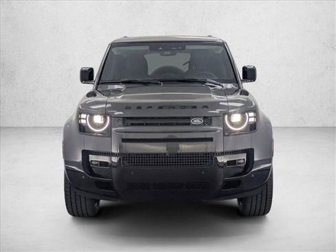 New 2026 Land Rover Defender 130 X-Dynamic SE AWD/4WD image 2