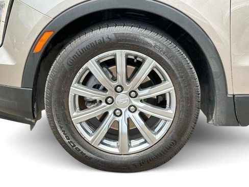 Certified 2023 Cadillac XT4 Premium Luxury AWD/4WD image 8